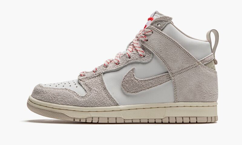 NIKE DUNK HIGH SP &quot;Notre - Light Orewood Brown&quot;