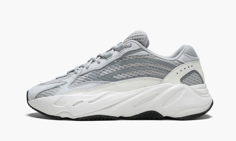 ADIDAS YEEZY
YEEZY BOOST 700 V2
&quot;Static&quot;