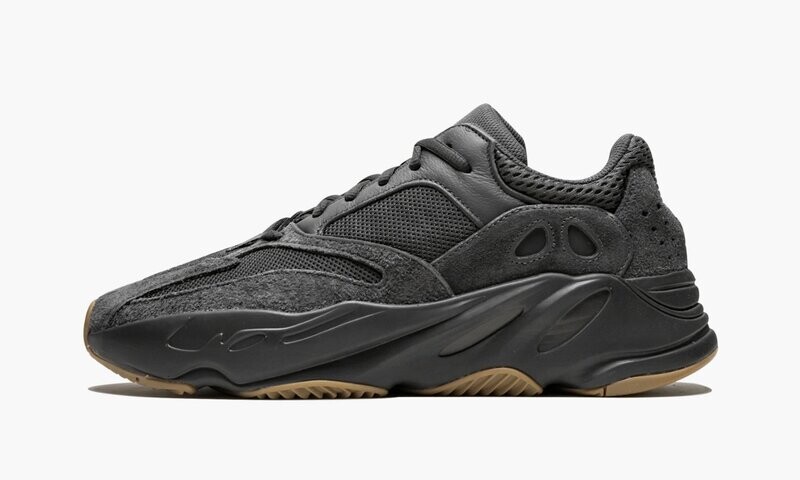 ADIDAS YEEZY
YEEZY BOOST 700
&quot;Utility Black&quot;