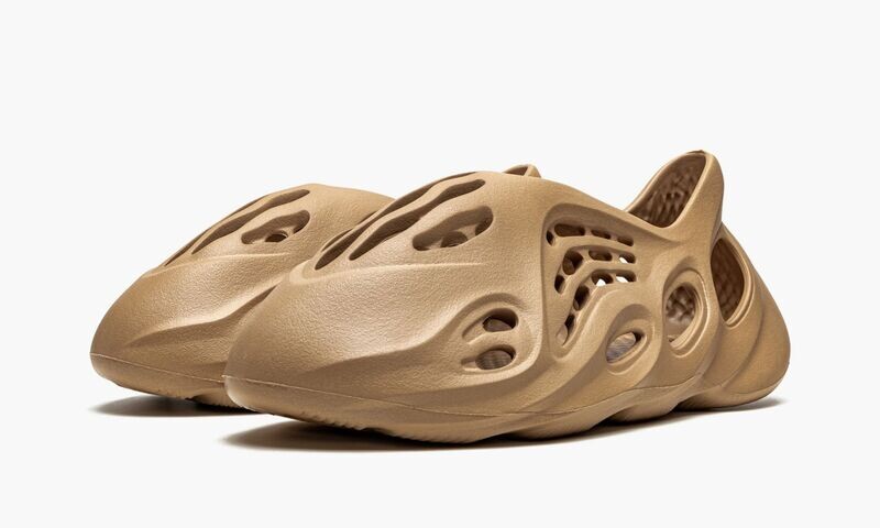 ADIDAS YEEZY YEEZY FOAM RUNNER "OCHRE" SNEAKERS