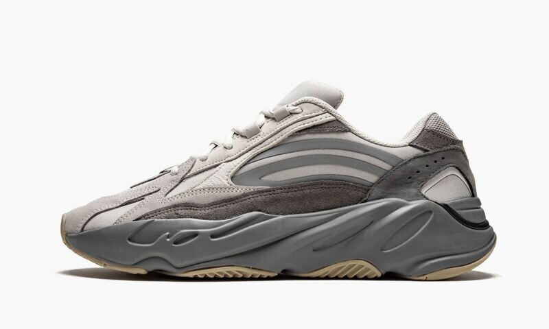 ADIDAS YEEZY
YEEZY BOOST 700 V2
&quot;Tephra&quot;
