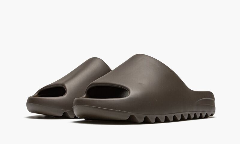ADIDAS YEEZY YEEZY SLIDE "Soot"