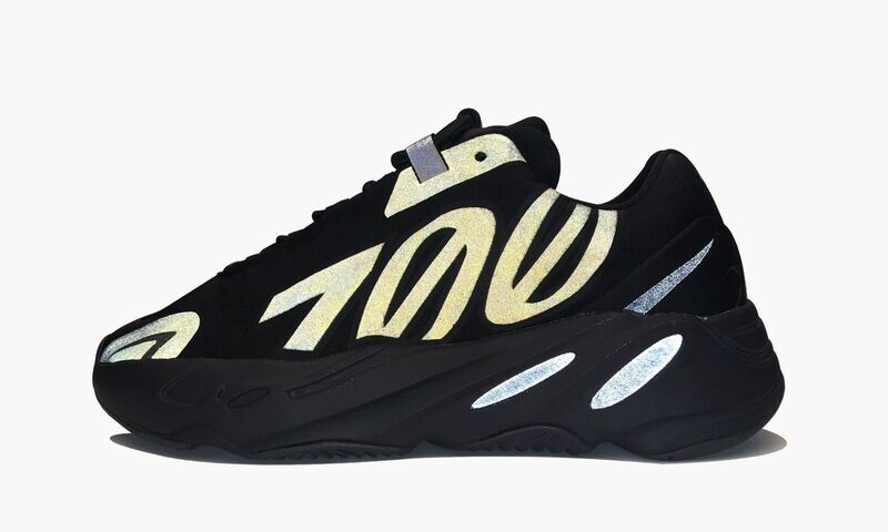 ADIDAS YEEZY YEEZY BOOST 700 MNVN "Triple Black"