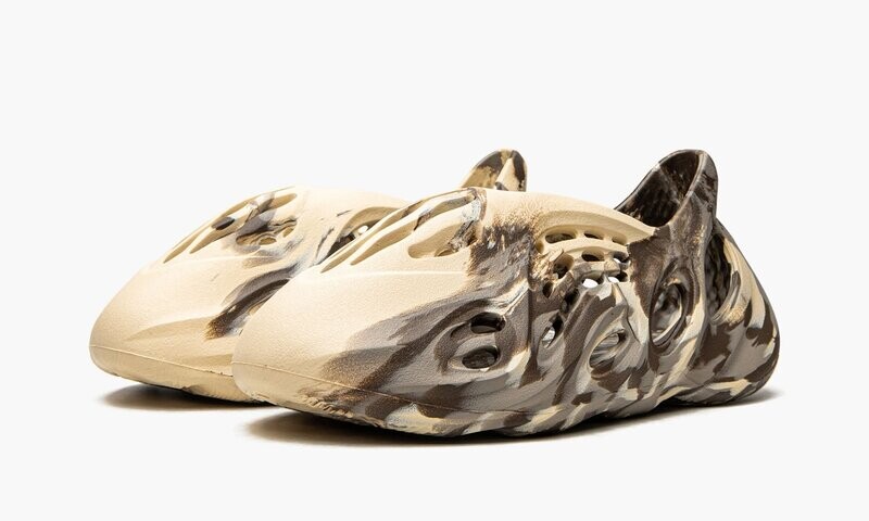 ADIDAS YEEZY YEEZY FOAM RUNNER "MX CREAM CLAY" SNEAKERS