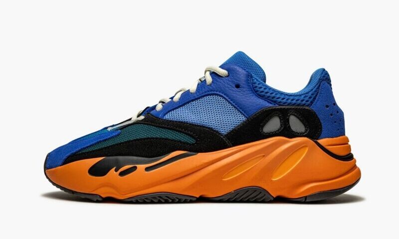 ADIDAS YEEZY
YEEZY BOOST 700
&quot;Bright Blue&quot;