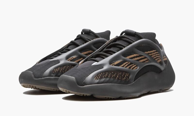 ADIDAS YEEZY YEEZY 700 V3 "Clay Brown"