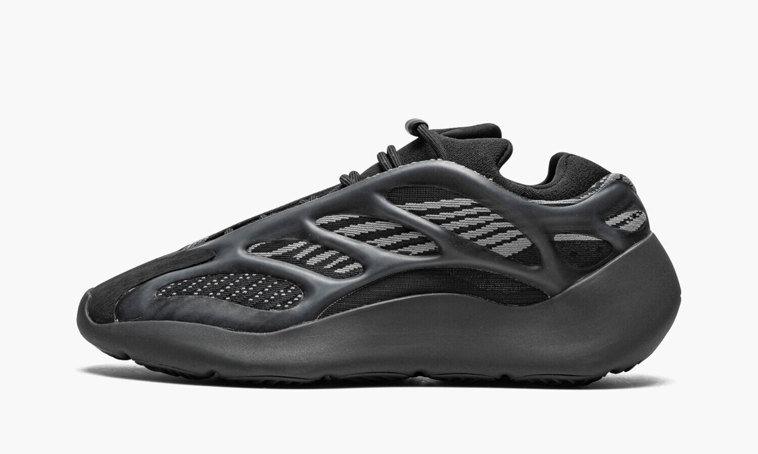 ADIDAS YEEZY
YEEZY 700 V3
&quot;Dark Glow&quot;