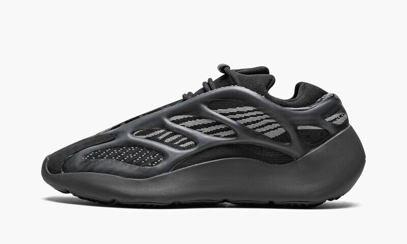 ADIDAS YEEZY
YEEZY 700 V3
&quot;Dark Glow&quot;