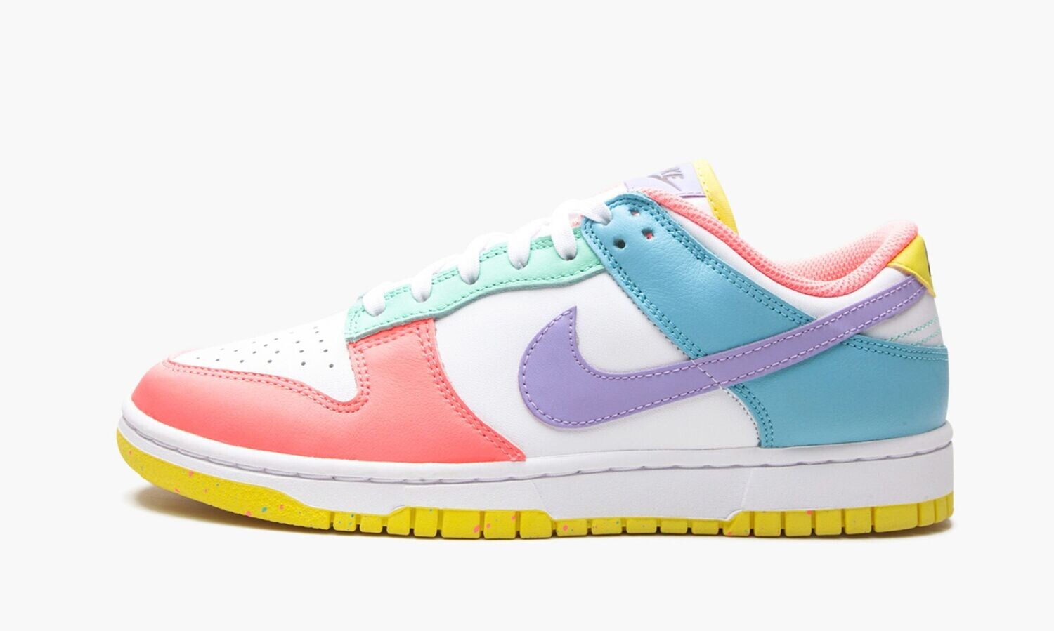 NIKE
NIKE DUNK LOW SE WMNS
&quot;Easter&quot;