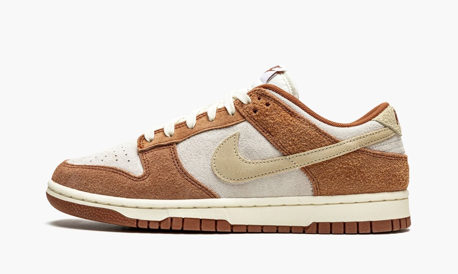 NIKE
DUNK LOW PRM
&quot;Medium Curry&quot;