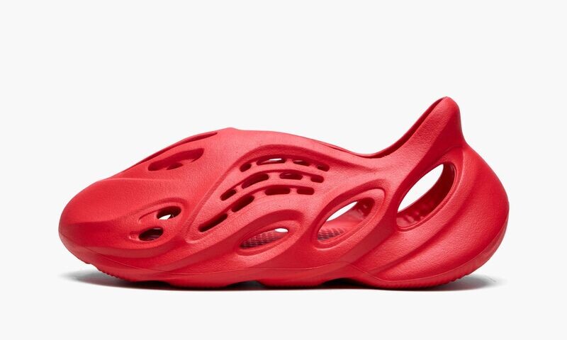 ADIDAS YEEZY YEEZY FOAM RUNNER &quot;Vermillion&quot;