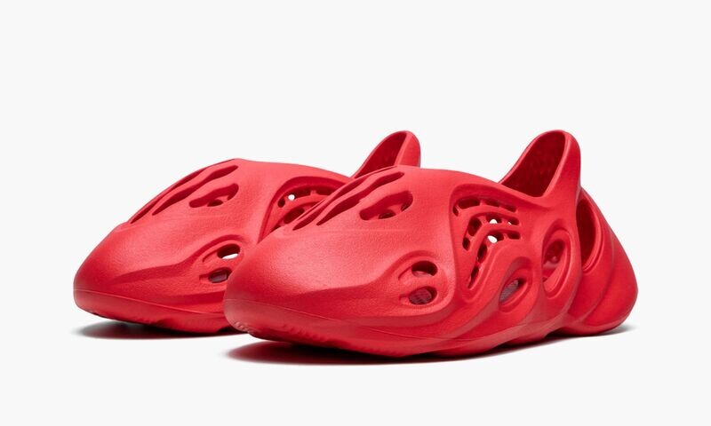 ADIDAS YEEZY YEEZY FOAM RUNNER "Vermillion"