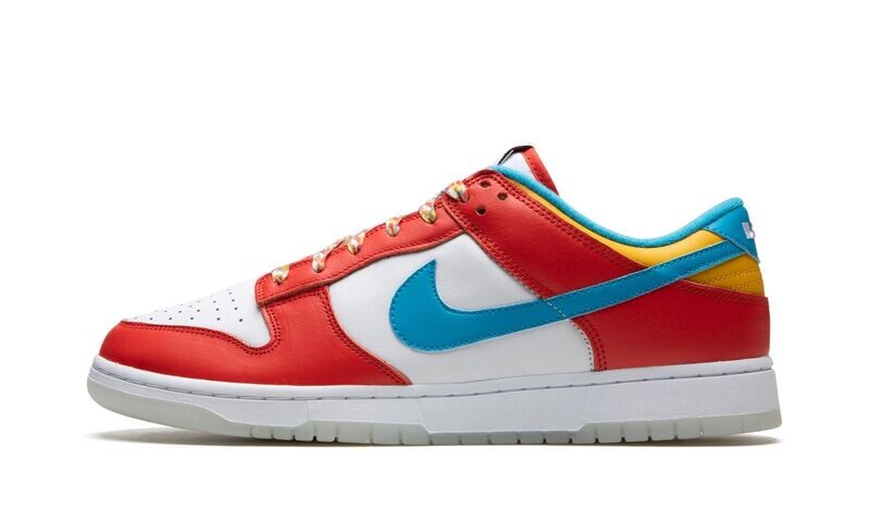 NIKE
DUNK LOW
&quot;LeBron James - Fruity Pebbles&quot;