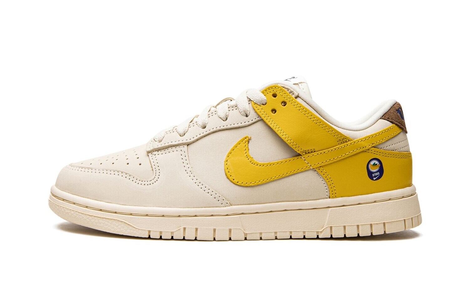 NIKE
DUNK LOW LX
&quot;Banana&quot;