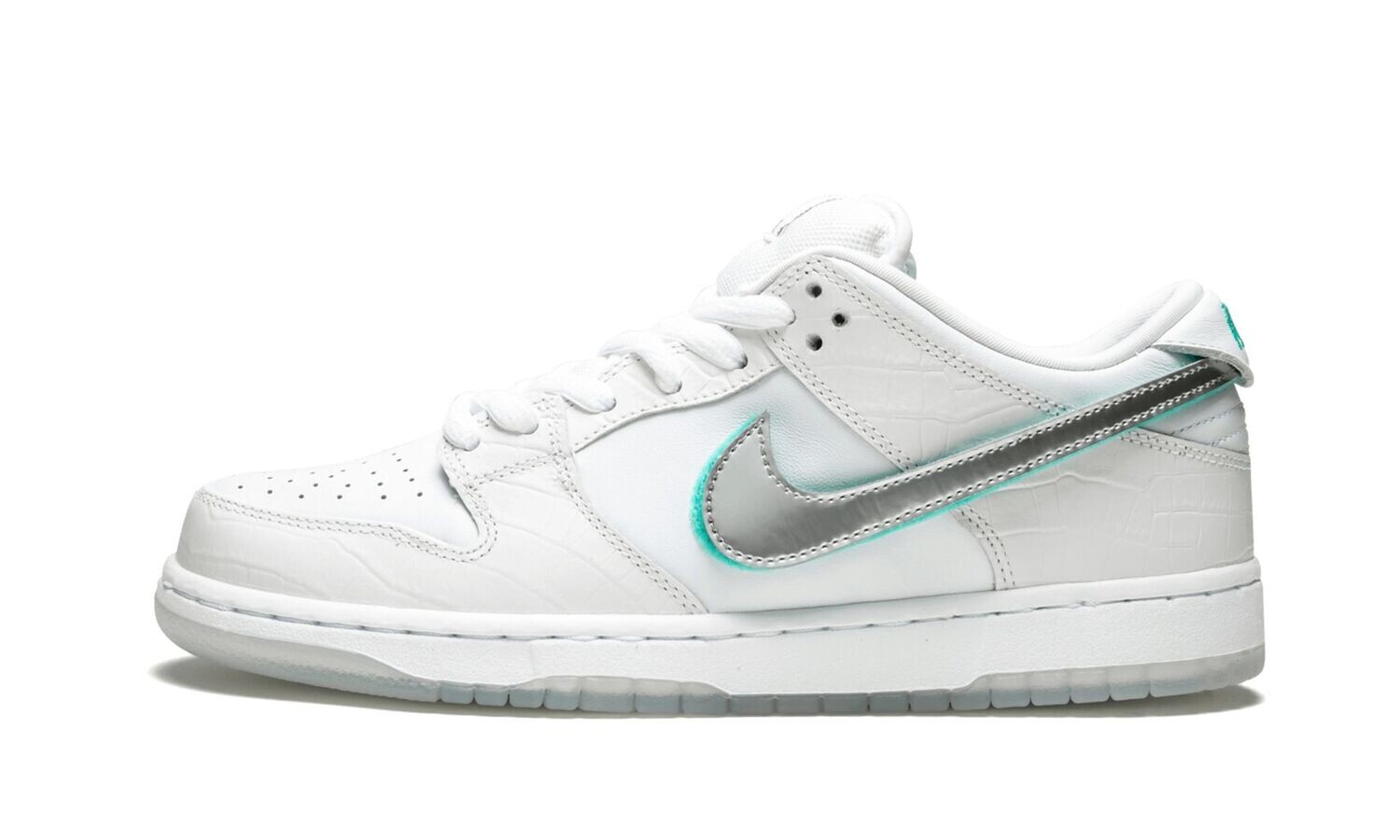 NIKE
SB DUNK LOW PRO OG QS
&quot;Diamond Supply White&quot;