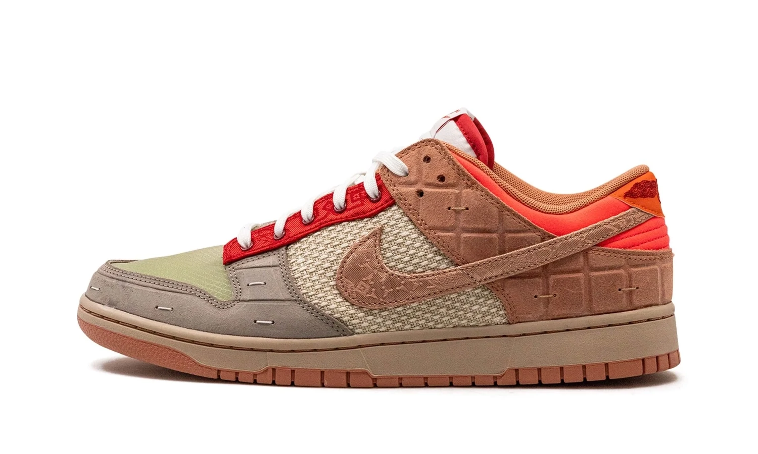 NIKE
DUNK LOW
&quot;CLOT - What The&quot;