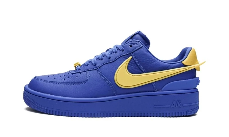 NIKE X AMBUSH
AIR FORCE 1 LOW
&quot;AMBUSH - Game Royal&quot;