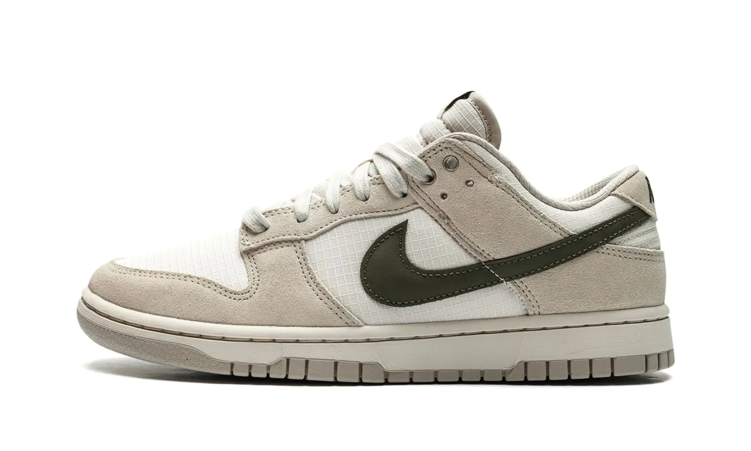 Nike
Dunk Low
&quot;Leaf Veins&quot;