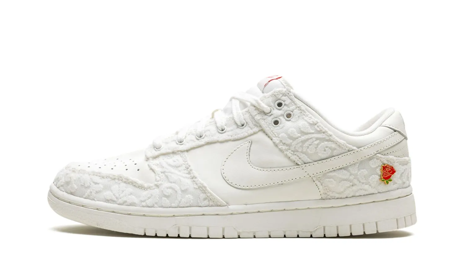 Nike
Dunk Low WMNS
&quot;Giver Her Flowers&quot;
