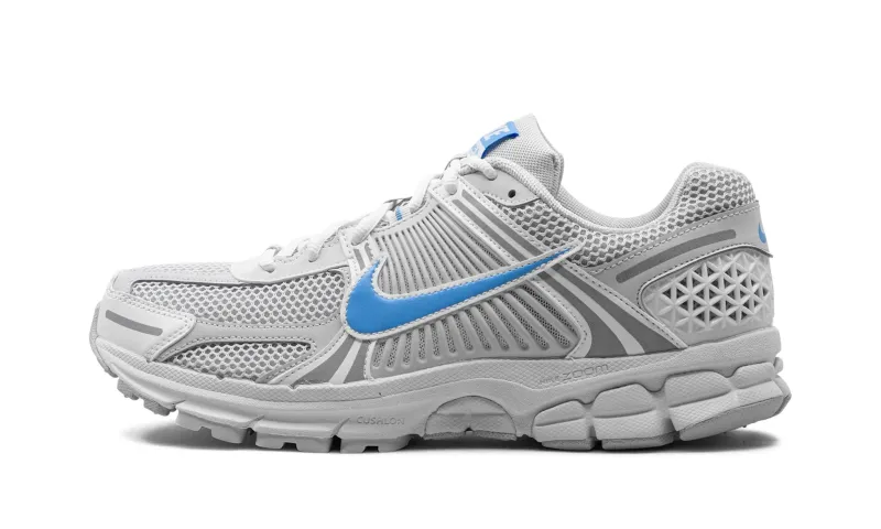 Nike
Air Zoom Vomero 5
&quot;Photon Dust University Blue&quot;