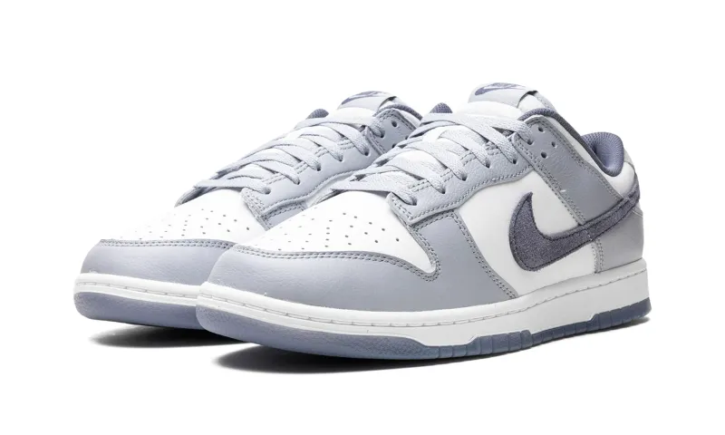 Nike Dunk Low "Light Carbon"