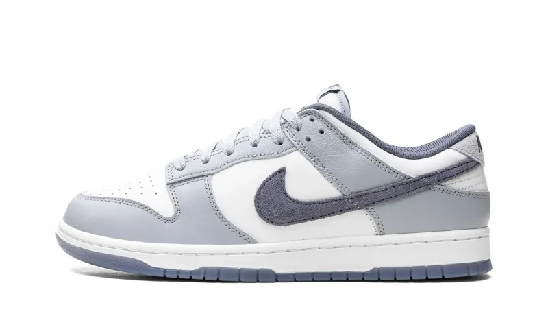 Nike Dunk Low "Light Carbon"