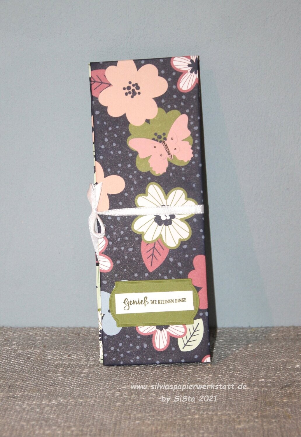 Trifold Minialbum/Karte - HÜBSCHE BLÜTEN