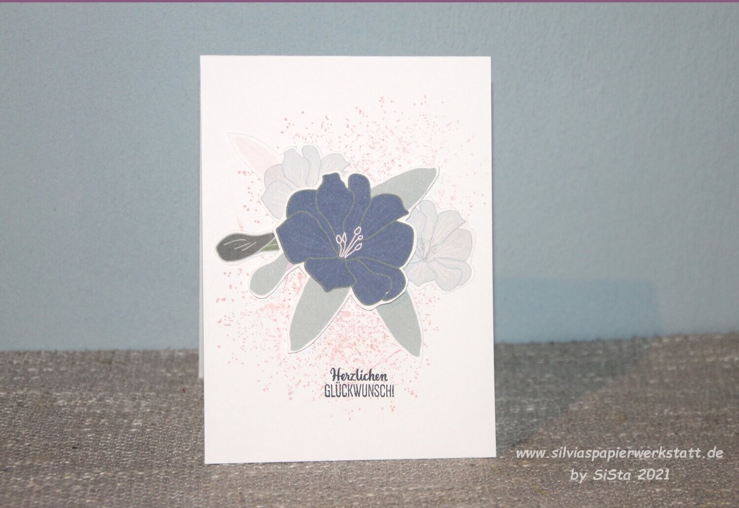 Blaue Blüte - aus meinem Musterdesign