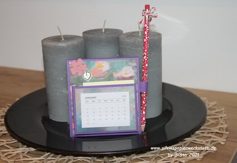 Tischaufsteller: Kalender Post It Fach und Bleistiftschlaufe Tischaufsteller: Kalender Post It Fach und Bleistiftschlaufe
