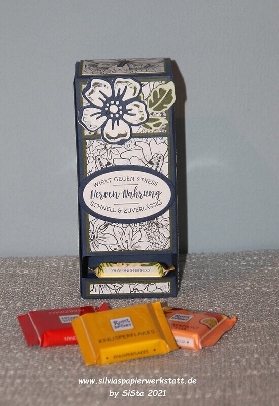 Verpackungsturm für Nervennahrung - Blaue Blüten