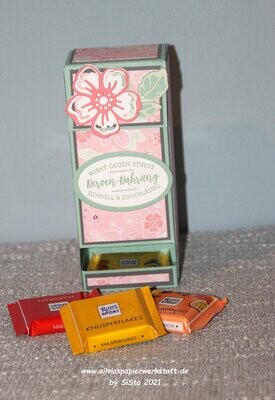 Verpackungsturm für Nervennahrung - Minzmakrone und Flamingorot Verpackungsturm für Nervennahrung - Minzmakrone und Flamingorot