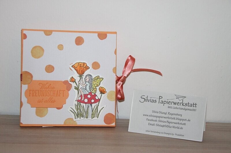 Minialbum mit Elfe