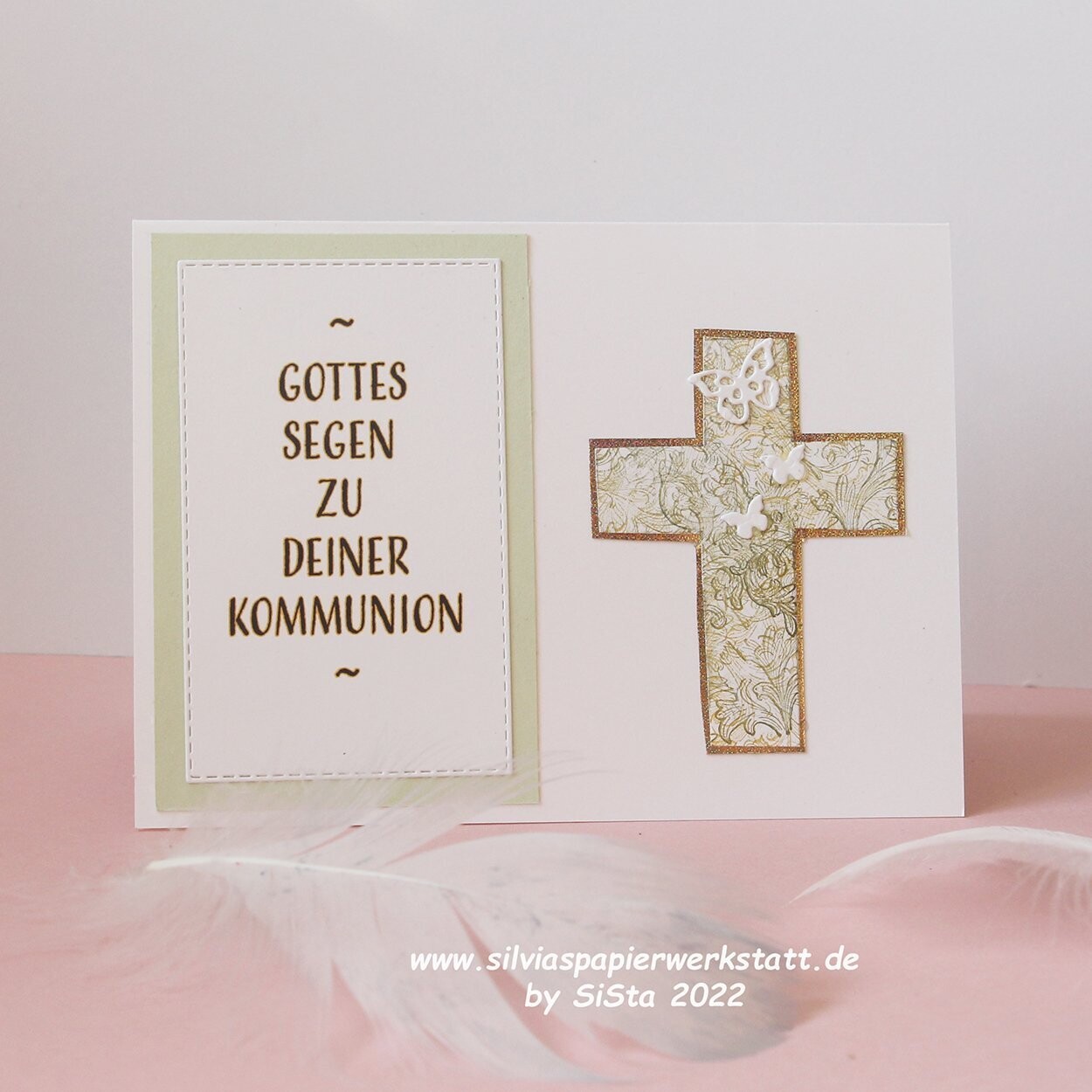 Kommunionkarte Hellgrün mit Kreuz