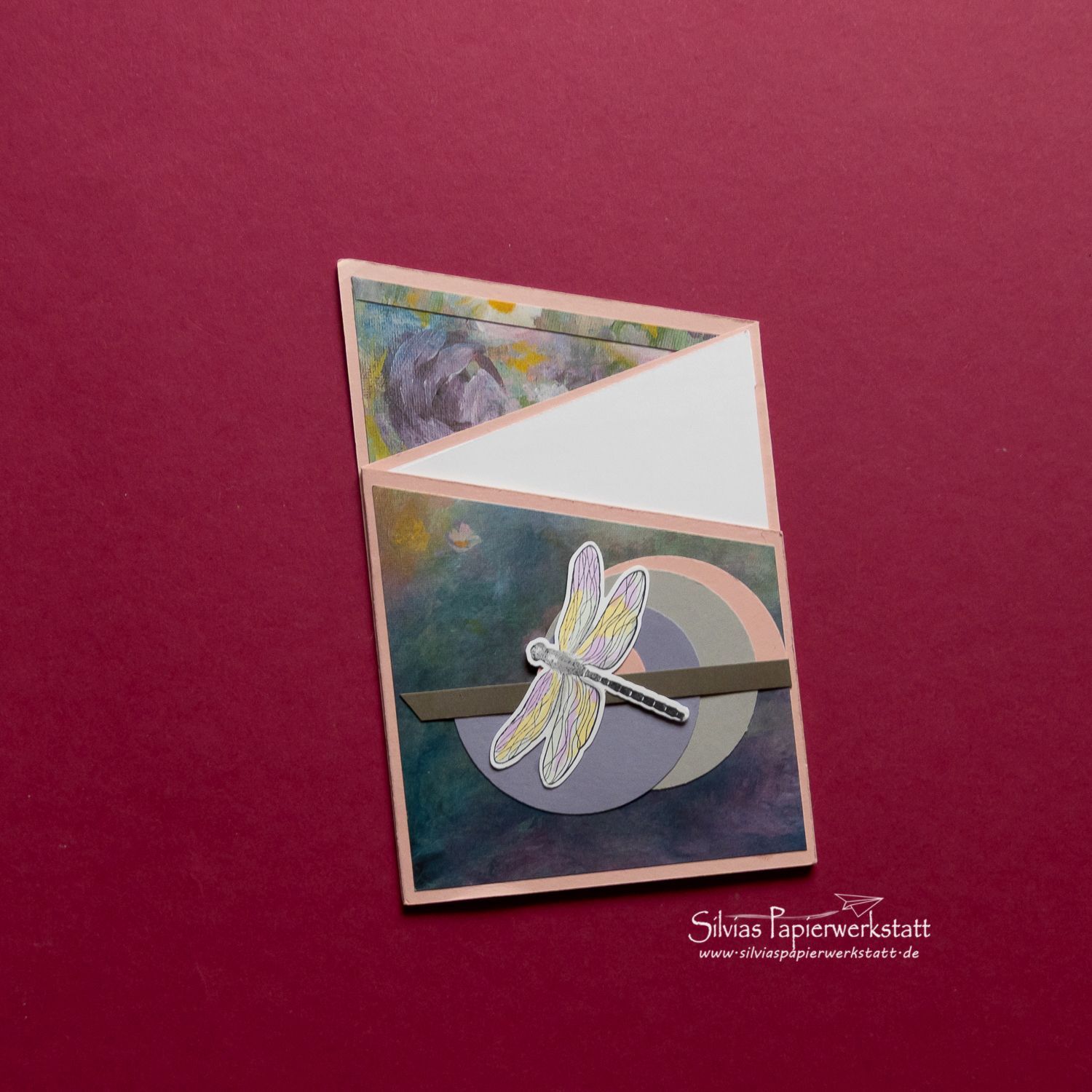 Libelle auf Pastell / Moving Z-Fold-Card