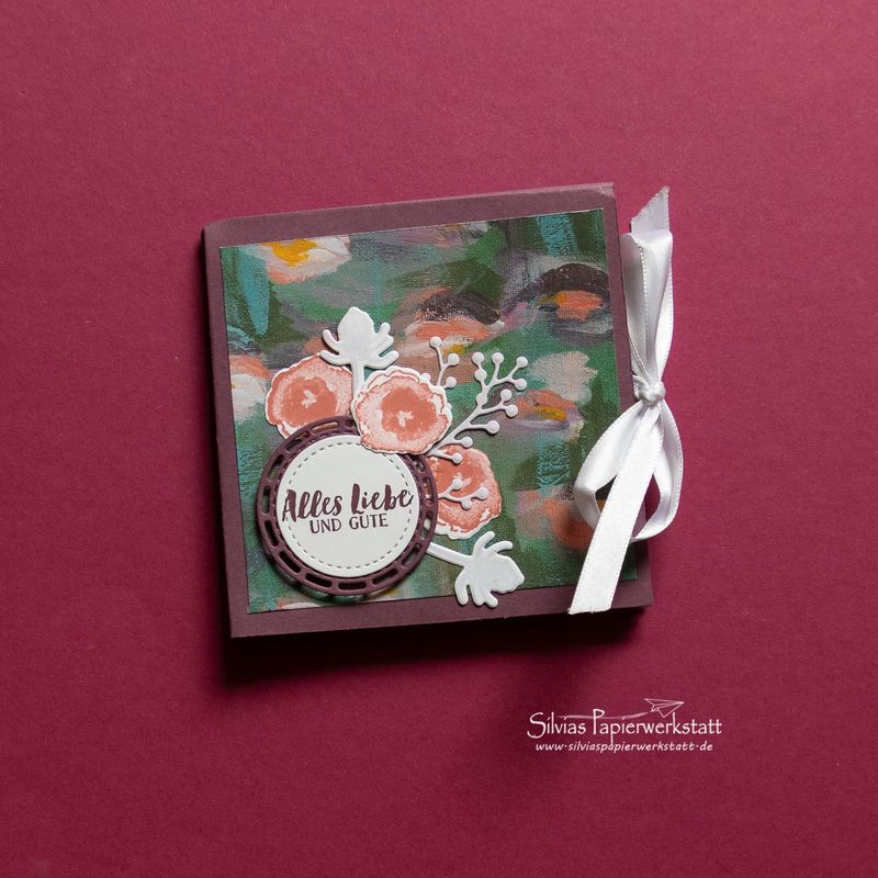 Faltkarte mit romantischen Blüten Faltkarte mit romantischen Blüten