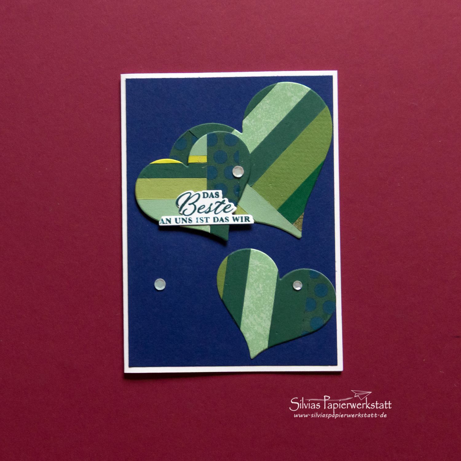 Grün gestreifte Herzen Grün gestreifte Herzen