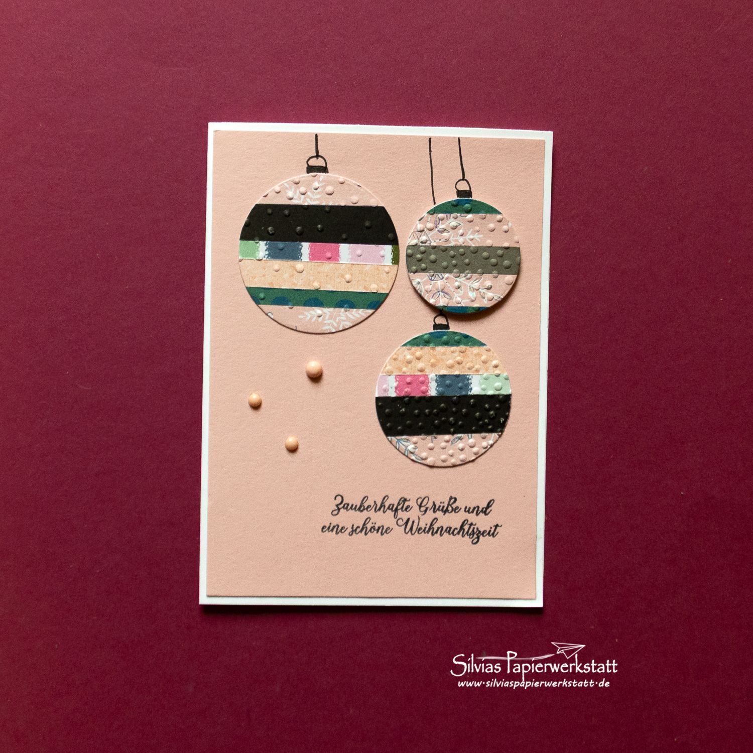 Drei Christbaumkugeln Drei Christbaumkugeln