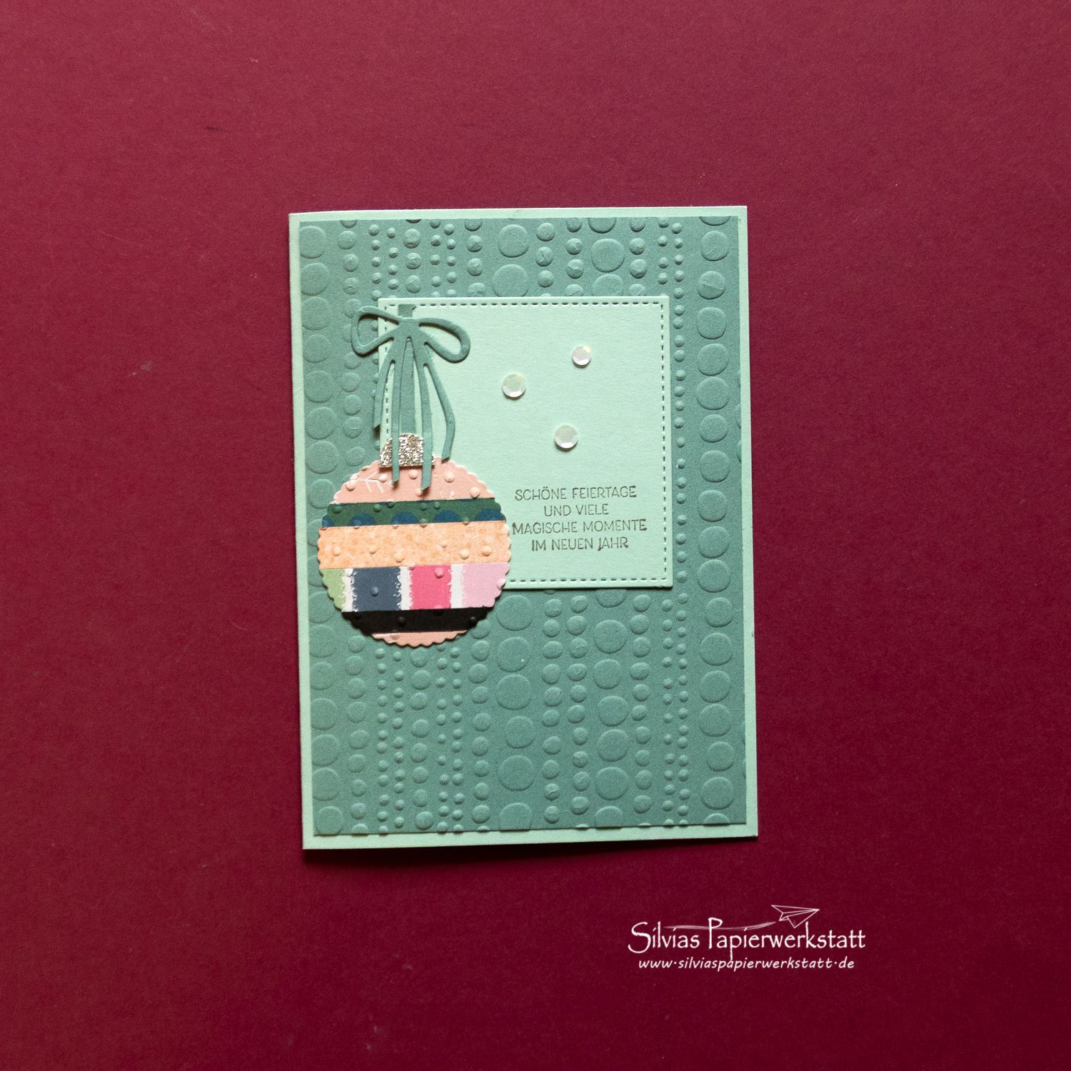 Kugel mit Schleife Kugel mit Schleife