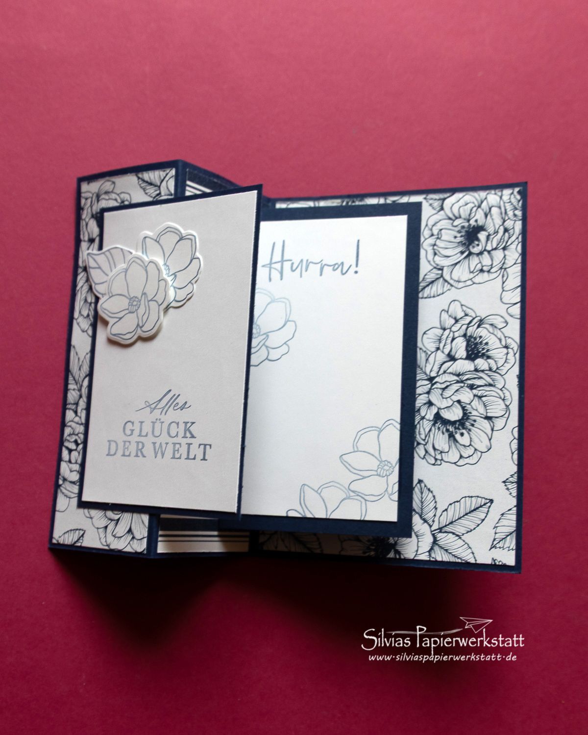 Pop Up mit blauen Blüten