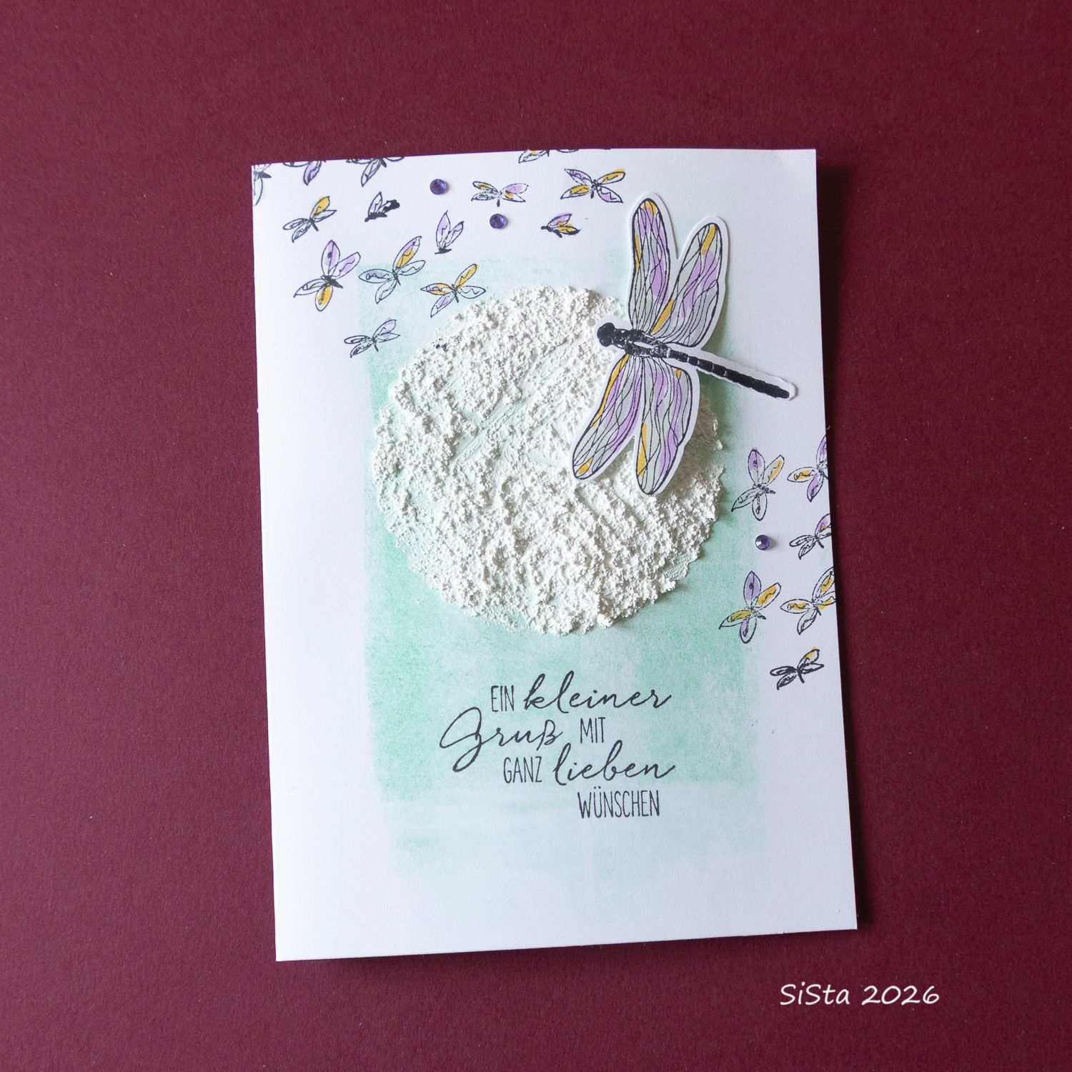 Libelle auf Strukturkreis