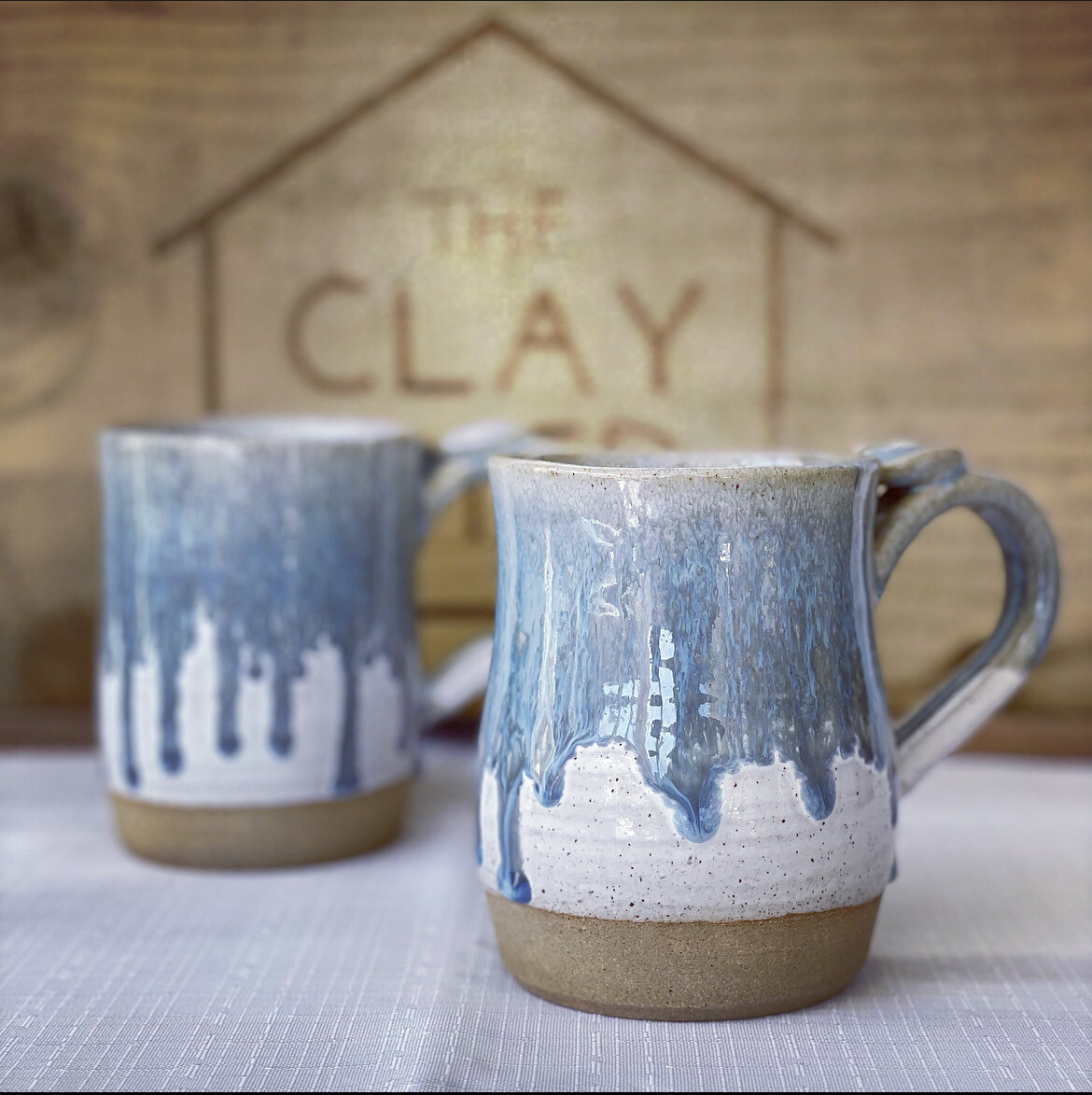 Thumb Rest Mug in Seaspray