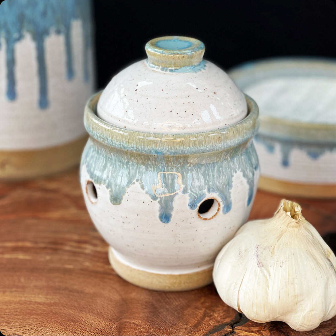 Seaspray Garlic Pot