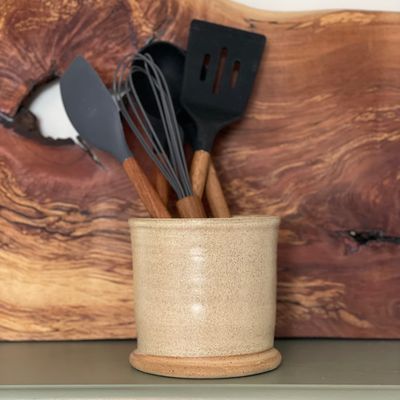 Utensil pot in Dune