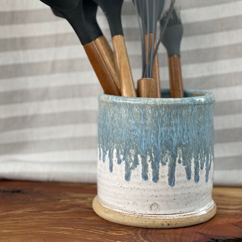 Utensil pot in Seaspray