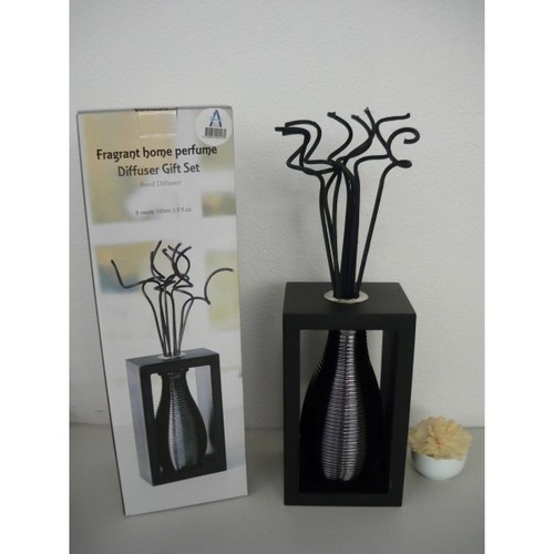 Ceramic Reed Diffuser in Wooden Stand