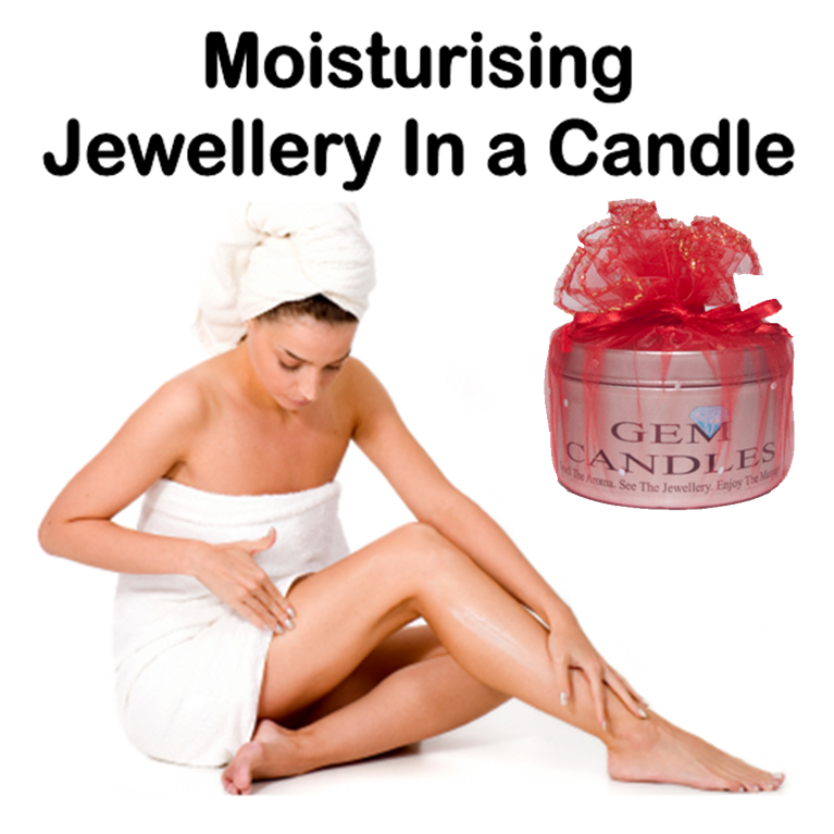 Moisturising Jewellery In a Candle - Strawberry