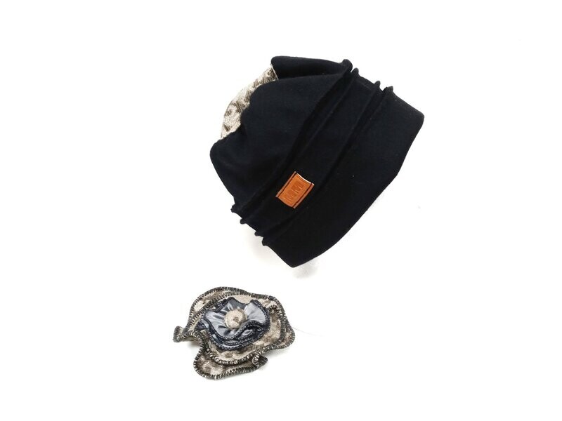 Hat Low Profile Black w/Silver Brooch & Top