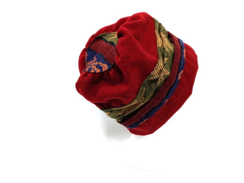 Hat Medium Profile Red w/Razzle