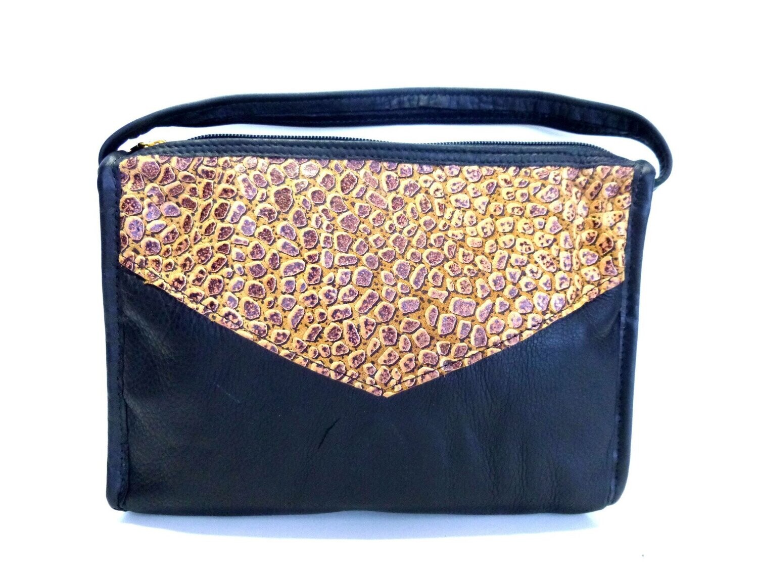 Spica, Color: Black w/Frog