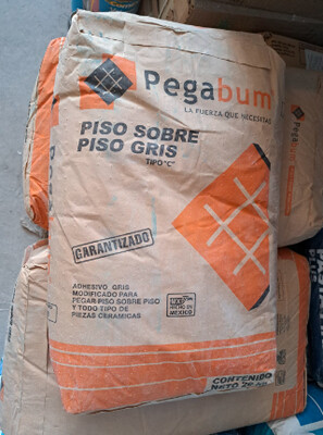 PEGA AZULEJO PEGABUM PISO SOBRE PISO GRIS 20 KG PERDURA